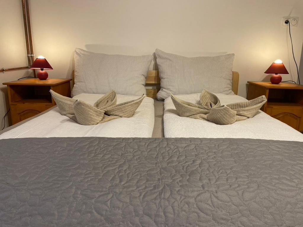 Fuegefa Apartman Balatonmáriafürdő Exteriör bild