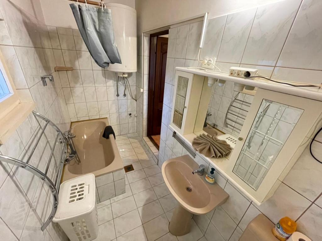 Fuegefa Apartman Balatonmáriafürdő Exteriör bild